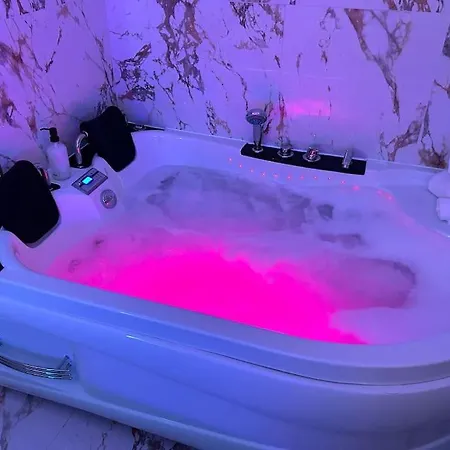 Lejlighed La Whiteroom Magnifique Avec Jacuzzi *